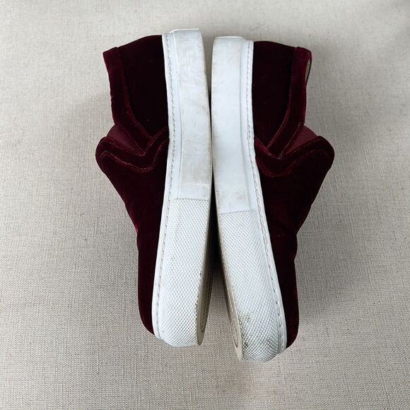 M. Gemi The Cerchio Velvet Sneaker in Red - Picture 5 of 9